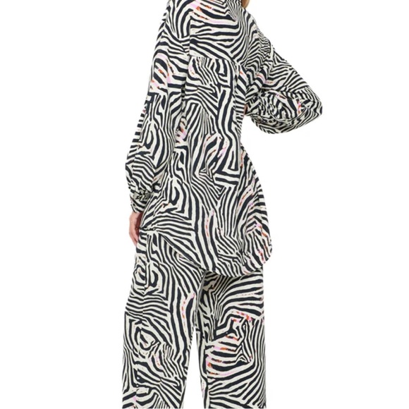 Zebra Oversized Blouse | Never Fully Dressed - Picture 2 of 8